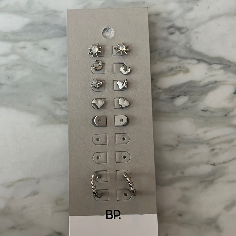Silver Stud Set